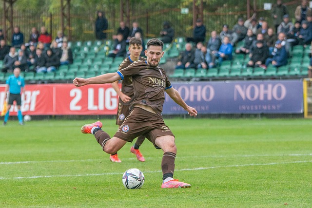 更是着眼于 更是着眼于